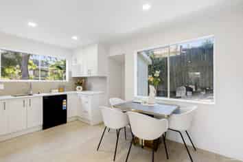 93A  Cook Street, Howick
