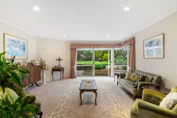 19 Bronte Place, Somerville