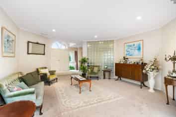 19 Bronte Place, Somerville