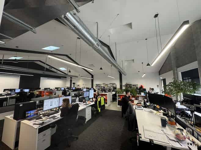 CBD Fringe Office With Ample Parking