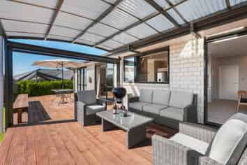 2 Makaka Lane, Silverdale
