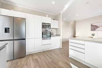 2 Makaka Lane, Silverdale