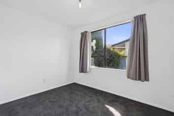 9 Moonstone Grove, Birchville