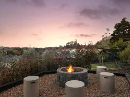 16 Pukemarino Road, Waimauku