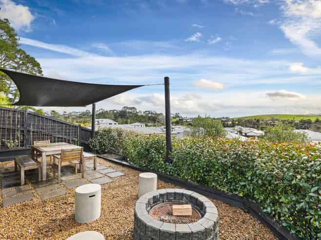 16 Pukemarino Road, Waimauku