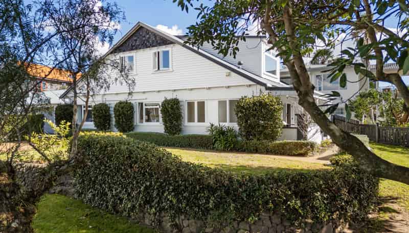 32 Matua Road, Matua