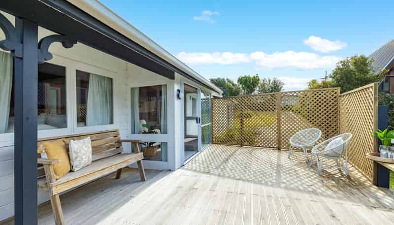 54 Mera Road, Algies Bay