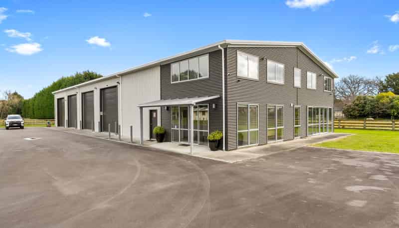 126 Riverbank Road, Okoia