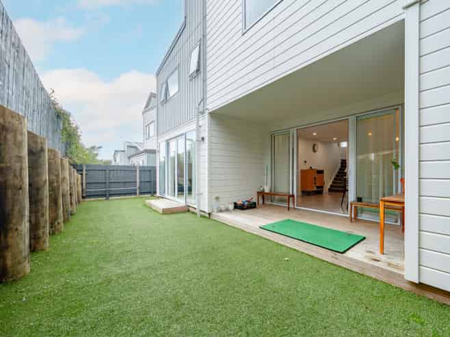 30D Becroft Drive, Forrest Hill