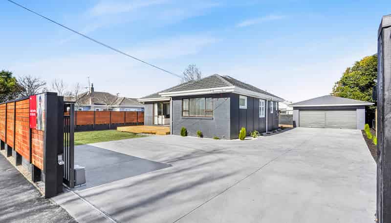 16 Normandy Avenue, Melville