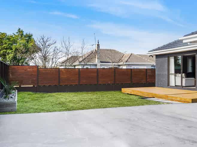 16 Normandy Avenue, Melville
