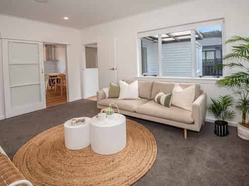 296 Western Hills Drive, Avenues