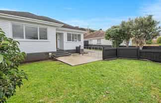 296 Western Hills Drive, Avenues