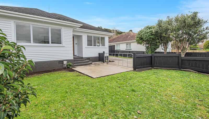 296 Western Hills Drive, Avenues