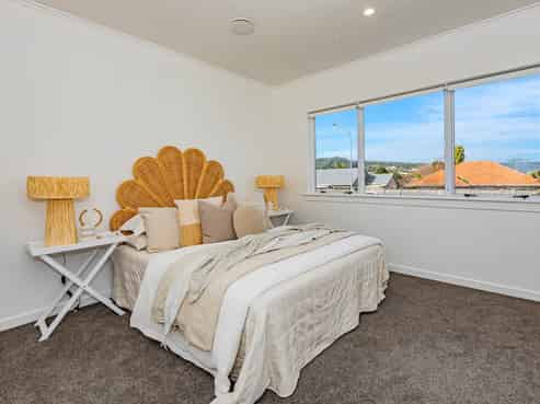 296 Western Hills Drive, Avenues
