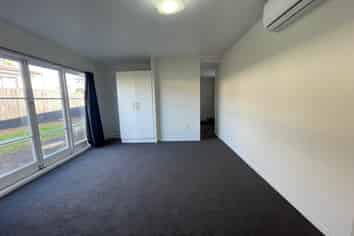 43A Hallberry Road, Mangere East
