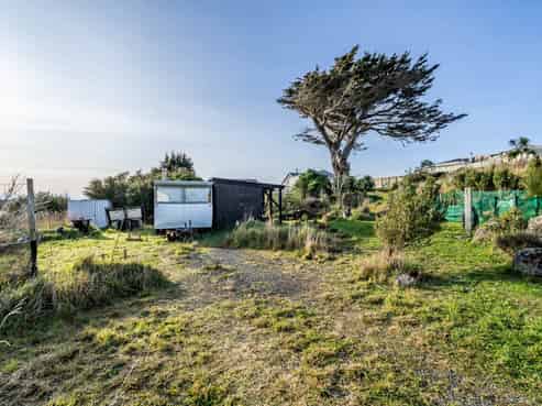207 Bann Street, Bluff