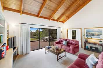 238 Point View Drive, East Tamaki Heights