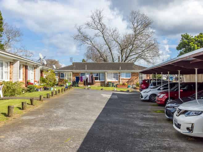 28 Landscape Road, Papatoetoe