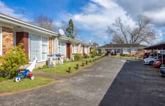 28 Landscape Road, Papatoetoe