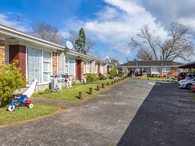 28 Landscape Road, Papatoetoe
