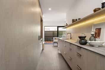 4/44 Winchester Street, Merivale