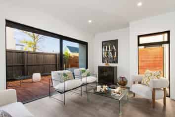 4/44 Winchester Street, Merivale