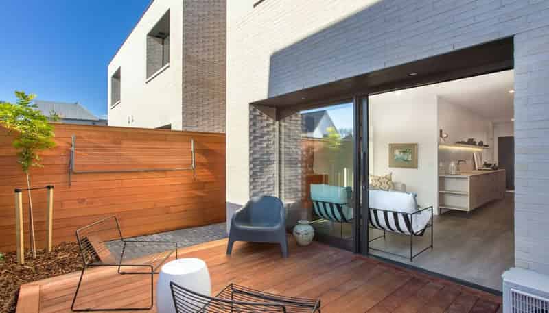 4/44 Winchester Street, Merivale