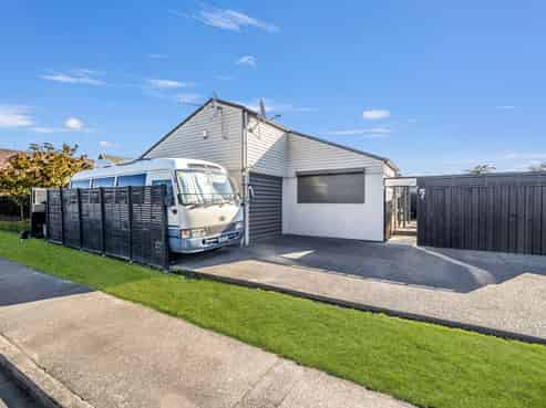 7 Glenharrow Avenue, Avonhead