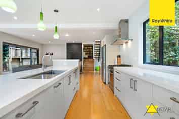3 Aydon Road, Titirangi