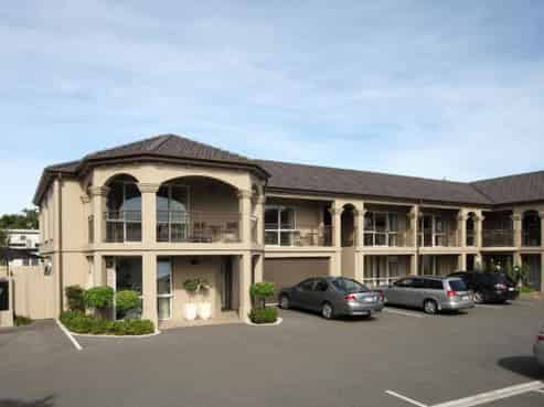 Great Opportunity - Prime Location - 17 Units