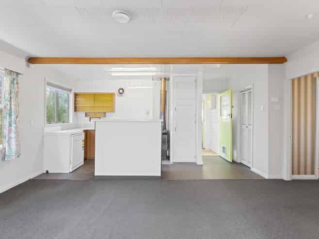 77D Lakings Road, Yelverton