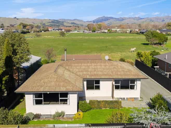 77D Lakings Road, Yelverton