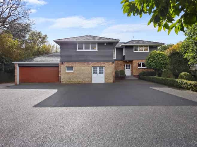 55A Epsom Avenue, Epsom