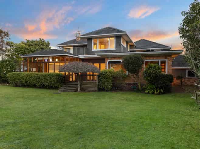 55A Epsom Avenue, Epsom