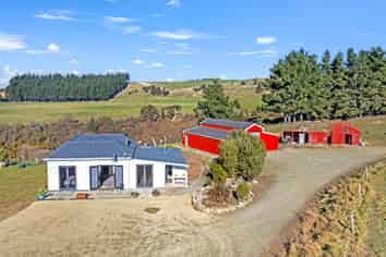 2254 Herbert-Hampden Road, Herbert