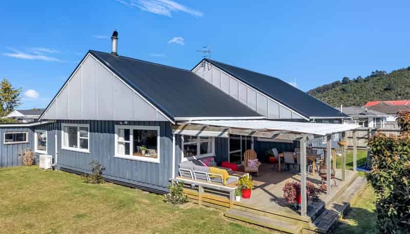 37 Kawaha Point Road Fairy Springs, Koutu