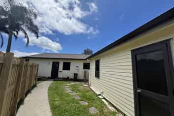 12A Lydiard Place, Chartwell