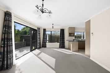 12A Lydiard Place, Chartwell