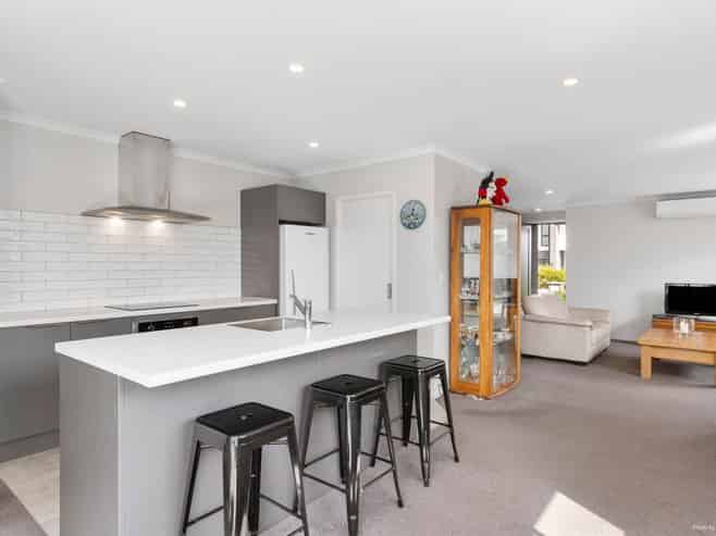 8 Buddle Road, Karaka