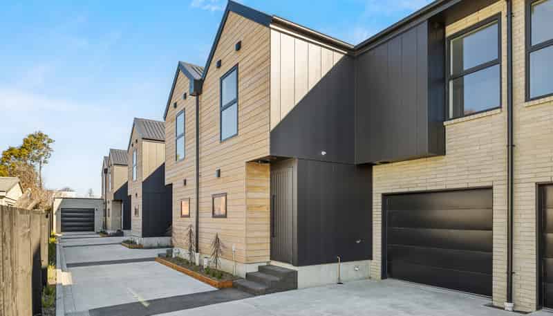 2/102 Warrington Street, Edgeware