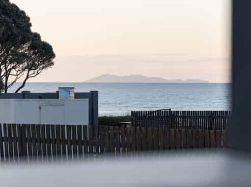 112 Karewa Parade, Papamoa