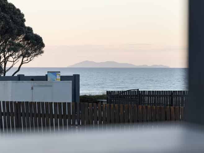 112 Karewa Parade, Papamoa