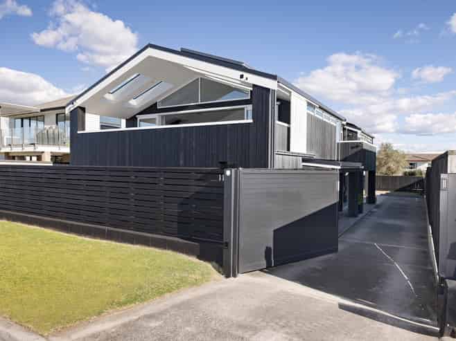 112 Karewa Parade, Papamoa