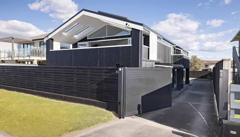 112 Karewa Parade, Papamoa