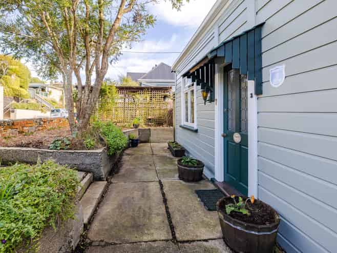 7 Cooper Street, Mornington