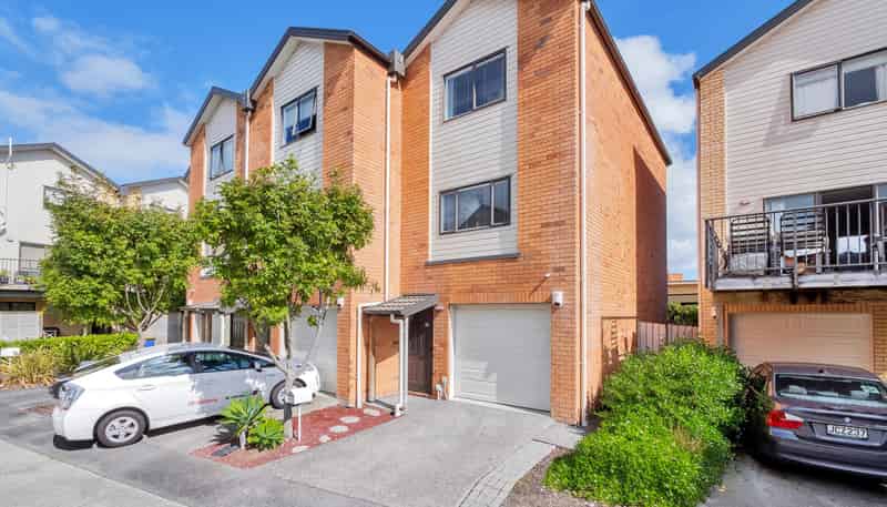 227/172 McLeod Road, Te Atatu South