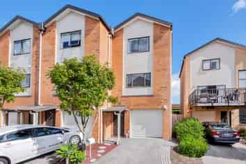 227/172 Mcleod Road, Te Atatu South