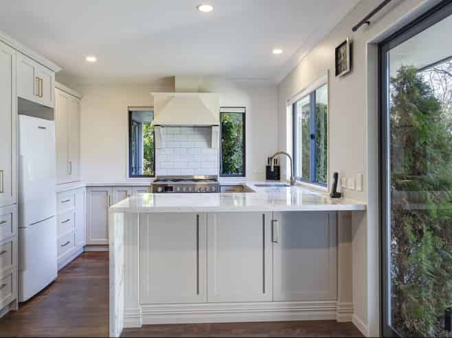 11 Antoine Grove, Richmond