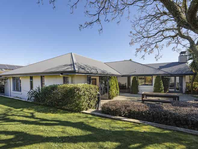 11 Antoine Grove, Richmond